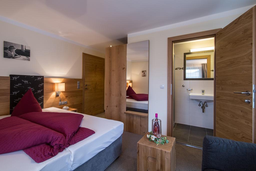 Haus Hochland Hotel Tux Luaran gambar